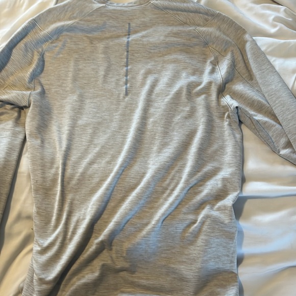 VRST long sleeve shirt/crew neck. - Picture 4 of 4